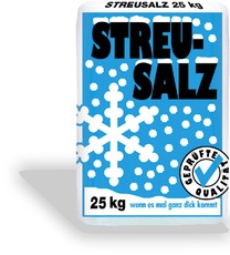 Streusalz im Kunststoffsack